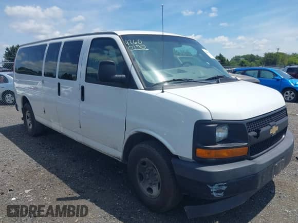 2017 Chevrolet Express Passenger LS с VIN 1GAZGNFF9H1184588, выставлен на аукционе IAAI как лот 42600170 с пробегом 430 992 миль миль и . История ставок и продаж доступна на DreamBid. Изображение 1.