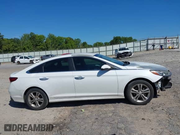 2018 Hyundai Sonata SEL with VIN 5NPE34AFXJH660042, listed as a IAAI auction lot 42732807 with 187,294 mi miles and . Bid and sale history available at DreamBid. Image 14.