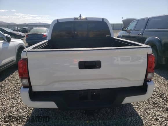 2021 Toyota Tacoma SR z VIN 5TFCZ5AN7MX267045, wystawiony jako Copart lot #65592105 z przebiegiem 40 992 mil mil oraz Szkoda całkowita • Salvage title. Historia ofert i sprzedaży dostępna na DreamBid. Obrazek 6.