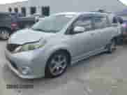2012 Toyota Sienna SE with VIN 5TDXK3DC5CS259339, listed as a Copart auction lot 68835155 with 266,868 mi miles and Salvage title. Bid and sale history available at DreamBid. Image 1.
