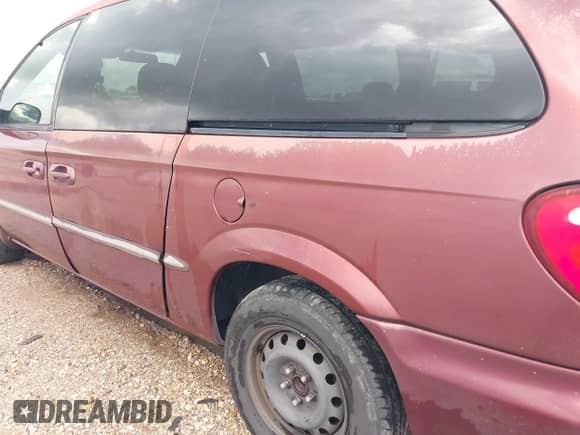 2002 Dodge Caravan Sport with VIN 2B4GP443X2R674569, listed as a IAAI auction lot 42855444 with 243,294 mi miles and . Bid and sale history available at DreamBid. Image 6.