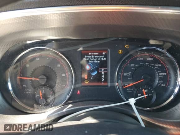 2012 Dodge Charger SE z VIN 2C3CDXBG0CH240044, wystawiony jako Copart lot #64459465 z przebiegiem 211 645 mil mil oraz Szkoda całkowita • Salvage title. Historia ofert i sprzedaży dostępna na DreamBid. Obrazek 9.