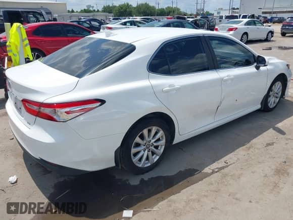 2019 Toyota Camry LE с VIN 4T1B11HK6KU276241, выставлен на аукционе IAAI как лот 42379029 с пробегом 81 411 миль миль и . История ставок и продаж доступна на DreamBid. Изображение 4.