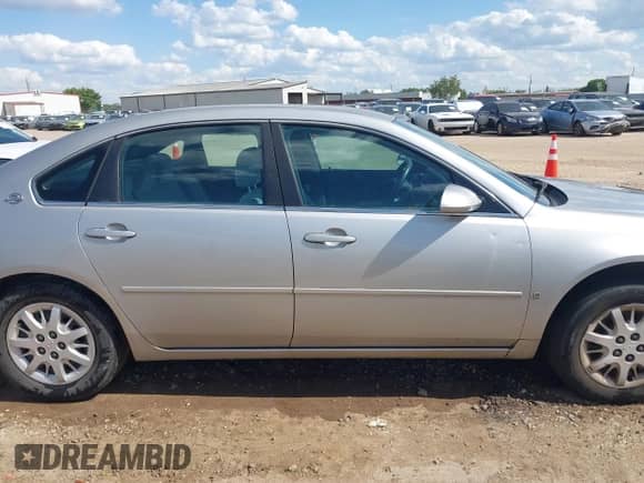 2007 Chevrolet Impala Police Police с VIN 2G1WS55R279365667, выставлен на аукционе IAAI как лот 42028386 с пробегом 179 096 миль миль и . История ставок и продаж доступна на DreamBid. Изображение 13.