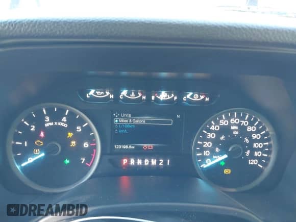 2018 Ford F-150 XL z VIN 1FTEX1EB3JFA21375, wystawiony jako IAAI lot #41517176 z przebiegiem 123 198 mil mil oraz . Historia ofert i sprzedaży dostępna na DreamBid. Obrazek 7.