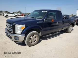 2011 Ford F-250 XL z VIN 1FT7X2A60BEB65593, wystawiony jako Copart lot #74333844 z przebiegiem 362 973 mil mil oraz Czysty tytuł • Clean title. Historia ofert i sprzedaży dostępna na DreamBid. Obrazek 1.