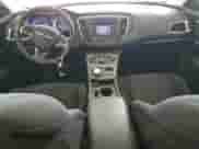 2017 Chrysler 200 Touring с VIN 1C3CCCFB6HN508555, выставлен на аукционе Copart как лот 70884255 с пробегом 181 354 миль миль и Списание • Salvage title. История ставок и продаж доступна на DreamBid. Изображение 8.