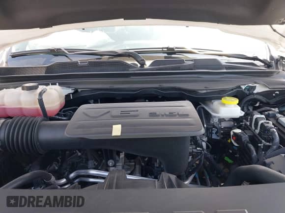 2025 Ram 1500 Big Horn z VIN 1C6RREFG6SN534289, wystawiony jako IAAI lot #41965903 z przebiegiem 11 349 mil mil oraz . Historia ofert i sprzedaży dostępna na DreamBid. Obrazek 10.