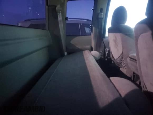 1996 Chevrolet Silverado 2500 с VIN 1GCGC29R9TE185336, выставлен на аукционе Copart как лот 71776394 с пробегом 279 034 миль миль и Списание • Salvage title. История ставок и продаж доступна на DreamBid. Изображение 10.