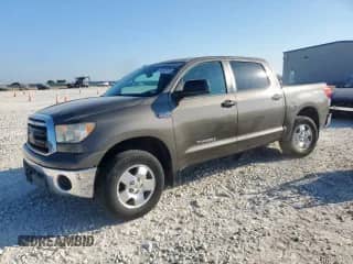 2012 Toyota Tundra с VIN 5TFDY5F10CX244251, выставлен на аукционе Copart как лот 80442675 с пробегом 226 158 миль миль и Списание • Salvage title. История ставок и продаж доступна на DreamBid. Изображение 1.