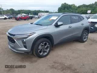 2024 Chevrolet Trax LT с VIN KL77LHE20RC182516, выставлен на аукционе IAAI как лот 43116675 с пробегом 14 114 миль миль и . История ставок и продаж доступна на DreamBid. Изображение 2.