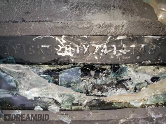 1999 Chevrolet Prizm z VIN 1Y1SK5281XZ414148, wystawiony jako Copart lot #71731384 z przebiegiem 224 527 mil mil oraz Szkoda całkowita • Salvage title. Historia ofert i sprzedaży dostępna na DreamBid. Obrazek 12.