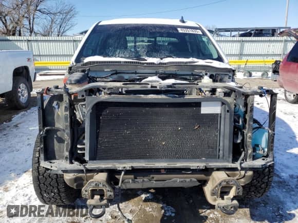 2015 Chevrolet Silverado 1500 LTZ z VIN 3GCUKSEJ9FG532540, wystawiony jako Copart lot #45351835 z przebiegiem 132 577 mil mil oraz Szkoda całkowita • Salvage title. Historia ofert i sprzedaży dostępna na DreamBid. Obrazek 5.