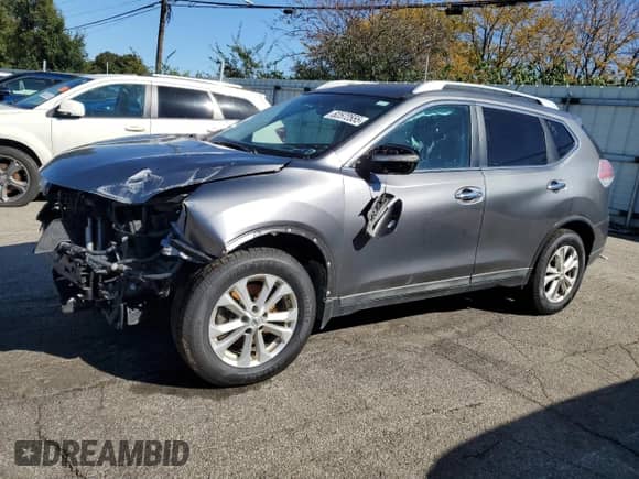 2015 Nissan Rogue SV with VIN 5N1AT2MK8FC801846, listed as a Copart auction lot 82572555 with 162,316 mi miles and Clean title. Bid and sale history available at DreamBid. Image 1.