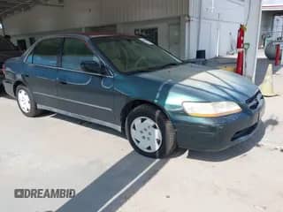 2000 Honda Accord LX with VIN 1HGCG1641YA047652, listed as a IAAI auction lot 42850448 with 93,987 mi miles and . Bid and sale history available at DreamBid. Image 1.