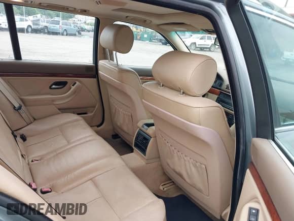 2002 BMW 5 Series 525i с VIN WBADS434X2GD86891, выставлен на аукционе IAAI как лот 42378192 с пробегом Не указан миль и . История ставок и продаж доступна на DreamBid. Изображение 8.