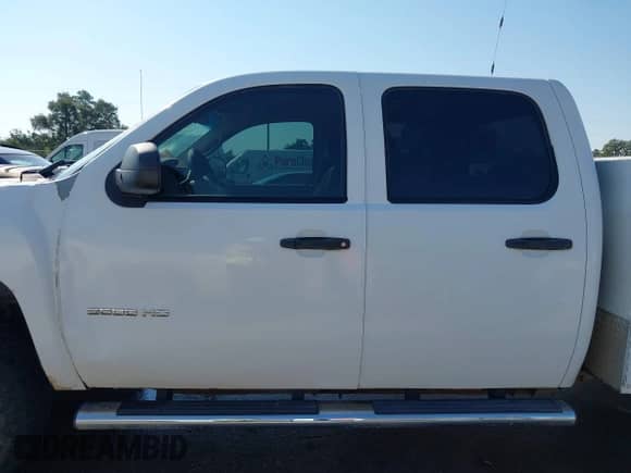 2011 Chevrolet Silverado 2500HD с VIN 1GB1KVCG6BF126811, выставлен на аукционе IAAI как лот 43367531 с пробегом 303 285 миль миль и . История ставок и продаж доступна на DreamBid. Изображение 14.
