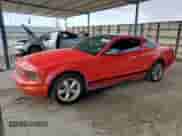 2009 Ford Mustang z VIN 1ZVHT80N995132207, wystawiony jako Copart lot #82106325 z przebiegiem 172 129 mil mil oraz Szkoda całkowita • Salvage title. Historia ofert i sprzedaży dostępna na DreamBid. Obrazek 1.