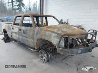 2005 Chevrolet Silverado 2500HD LT with VIN 1GCHK23U95F970991, listed as a IAAI auction lot 41533688 with Not provided miles and . Bid and sale history available at DreamBid. Image 1.