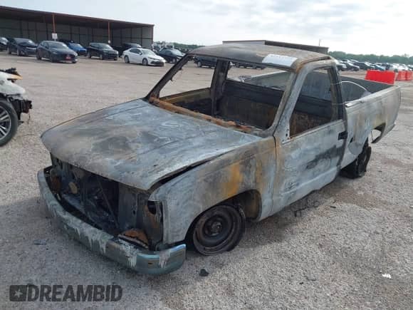 1996 GMC Sierra 1500 с VIN 1GTEC14W6TZ502593, выставлен на аукционе IAAI как лот 42117722 с пробегом Не указан миль и . История ставок и продаж доступна на DreamBid. Изображение 2.