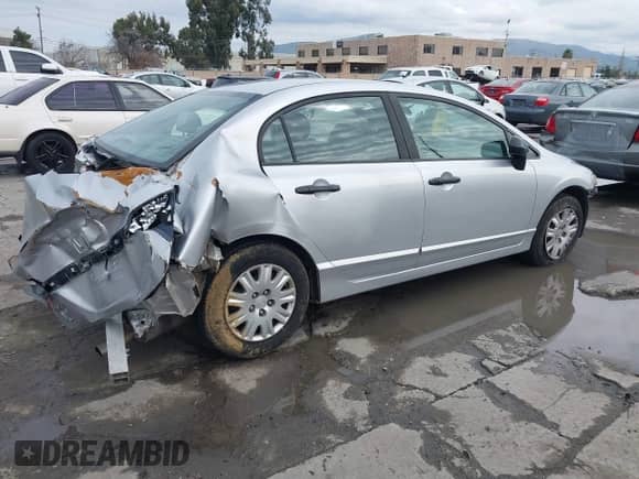 2010 Honda Civic с VIN 19XFA1E39AE028789, выставлен на аукционе IAAI как лот 41562655 с пробегом 140 480 миль миль и . История ставок и продаж доступна на DreamBid. Изображение 4.