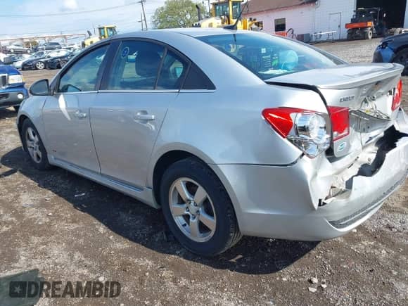 2014 Chevrolet Cruze 1LT с VIN 1G1PC5SB1E7167234, выставлен на аукционе IAAI как лот 43286058 с пробегом 117 820 миль миль и . История ставок и продаж доступна на DreamBid. Изображение 3.