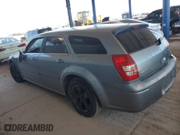 2006 Dodge Magnum with VIN 2D4FV47V76H359339, listed as a Copart auction lot 71929365 with 201,198 mi miles and Clean title. Bid and sale history available at DreamBid. Image 2.