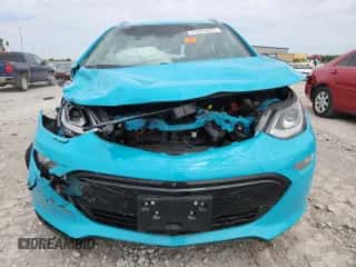 2021 Chevrolet Bolt EV Premier with VIN 1G1FZ6S09M4103117, listed as a Copart auction lot 61801025 with 55,263 mi miles and Salvage title. Bid and sale history available at DreamBid. Image 5.