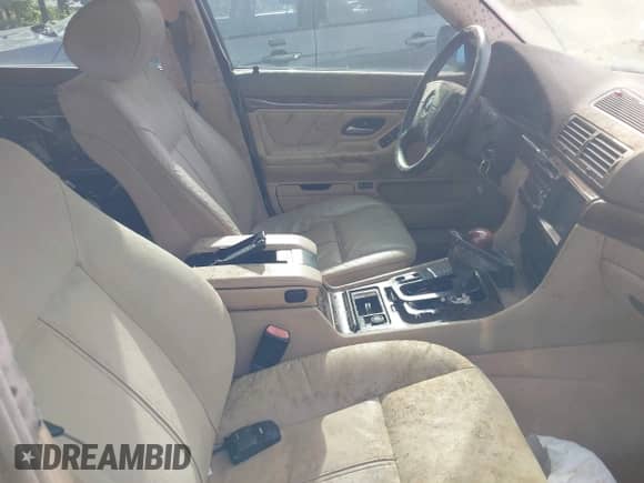 2001 BMW 7 Series 740i z VIN WBAGG83471DN82175, wystawiony jako IAAI lot #42165954 z przebiegiem 145 478 mil mil oraz . Historia ofert i sprzedaży dostępna na DreamBid. Obrazek 5.