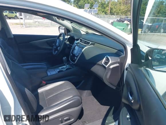 2017 Nissan Murano Platinum with VIN 5N1AZ2MH3HN123999, listed as a IAAI auction lot 43137857 with 61,804 mi miles and . Bid and sale history available at DreamBid. Image 5.