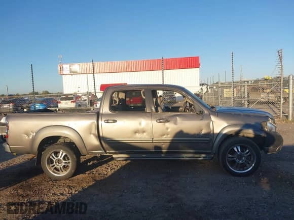 2006 Toyota Tundra SR5 с VIN 5TBET34116S515413, выставлен на аукционе IAAI как лот 43440217 с пробегом Не указан миль и . История ставок и продаж доступна на DreamBid. Изображение 13.