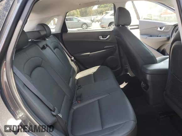 2022 Hyundai Kona Limited with VIN KM8K53A33NU820217, listed as a Copart auction lot 65589775 with 33,304 mi miles and Salvage title. Bid and sale history available at DreamBid. Image 10.
