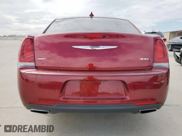 2018 Chrysler 300 S с VIN 2C3CCAGG2JH300492, выставлен на аукционе Copart как лот 63604265 с пробегом 84 624 миль миль и Списание • Salvage title. История ставок и продаж доступна на DreamBid. Изображение 6.
