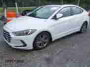 2018 Hyundai Elantra SEL z VIN 5NPD84LF5JH364968, wystawiony jako IAAI lot #42913095 z przebiegiem 54 251 mil mil oraz . Historia ofert i sprzedaży dostępna na DreamBid. Obrazek 17.