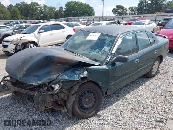 1996 Toyota Camry DX z VIN 4T1BG12K6TU727628, wystawiony jako IAAI lot #43262635 z przebiegiem 312 845 mil mil oraz . Historia ofert i sprzedaży dostępna na DreamBid. Obrazek 17.