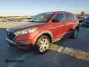 2019 Hyundai Tucson SE z VIN KM8J23A47KU943091, wystawiony jako Copart lot #85280775 z przebiegiem 113 364 mil mil oraz Czysty tytuł • Clean title. Historia ofert i sprzedaży dostępna na DreamBid. Obrazek 1.