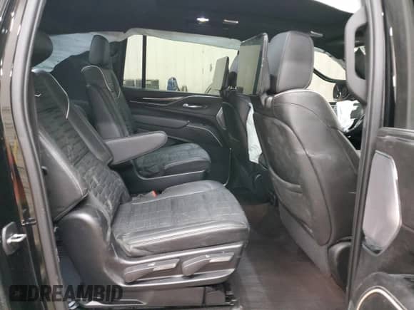 2023 Cadillac Escalade ESV AWD V-Series with VIN 1GYS4SK93PR100257, listed as a Copart auction lot 45474875 with 29,540 mi miles and Salvage title. Bid and sale history available at DreamBid. Image 11.