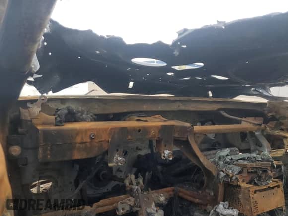 2017 Ford Mustang V6 z VIN 1FATP8EM3H5331887, wystawiony jako Copart lot #53129245 z przebiegiem Nie podano mil oraz Nie do naprawy • Non repairable. Historia ofert i sprzedaży dostępna na DreamBid. Obrazek 9.