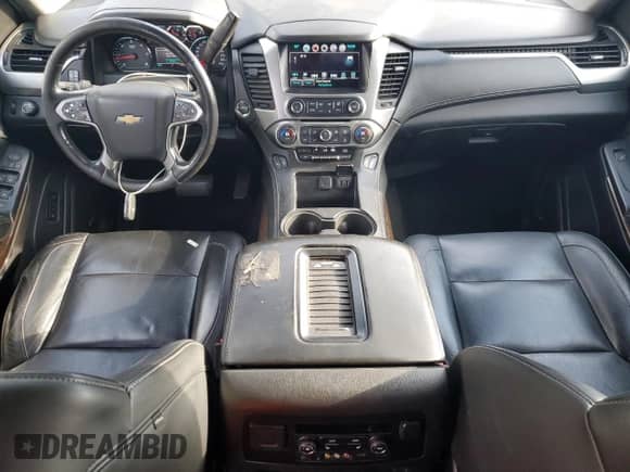 2016 Chevrolet Suburban LT z VIN 1GNSKHKC9GR159010, wystawiony jako Copart lot #80333325 z przebiegiem Nie podano mil oraz Czysty tytuł • Clean title. Historia ofert i sprzedaży dostępna na DreamBid. Obrazek 8.