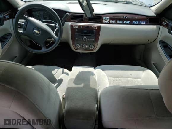 2006 Chevrolet Impala LS z VIN 2G1WB58K169313072, wystawiony jako Copart lot #71661665 z przebiegiem 132 755 mil mil oraz Szkoda całkowita • Salvage title. Historia ofert i sprzedaży dostępna na DreamBid. Obrazek 8.