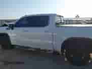 2023 GMC Sierra 1500 Denali z VIN 3GTUUGED4PG345211, wystawiony jako IAAI lot #42995625 z przebiegiem 63 396 mil mil oraz . Historia ofert i sprzedaży dostępna na DreamBid. Obrazek 14.