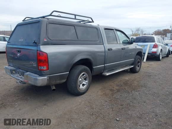 2005 Dodge 1500 SLT with VIN 1D7HU18N75S117301, listed as a IAAI auction lot 40760439 with Not provided miles and . Bid and sale history available at DreamBid. Image 4.