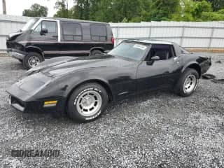 1981 Chevrolet Corvette с VIN 1G1AY8763BS401984, выставлен на аукционе Copart как лот 58464195 с пробегом 33 180 миль миль и Чистый • Clean title. История ставок и продаж доступна на DreamBid. Изображение 1.