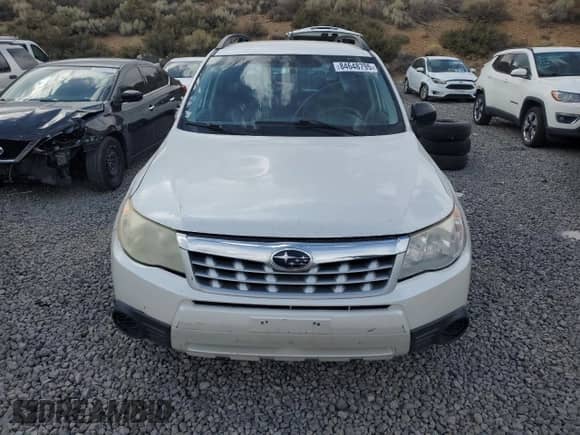 2013 Subaru Forester X z VIN JF2SHABC3DH439023, wystawiony jako Copart lot #84648795 z przebiegiem 206 500 mil mil oraz Czysty tytuł • Clean title. Historia ofert i sprzedaży dostępna na DreamBid. Obrazek 5.