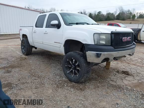 2007 GMC Sierra 1500 SLT with VIN 2GTEK13M671650485, listed as a IAAI auction lot 41208784 with Not provided miles and . Bid and sale history available at DreamBid. Image 1.