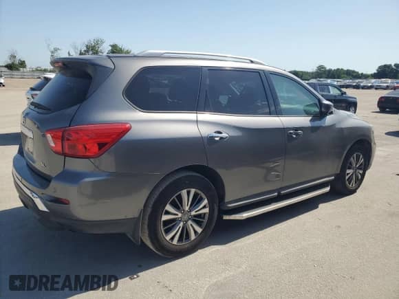 2019 Nissan Pathfinder S z VIN 5N1DR2MN7KC608944, wystawiony jako Copart lot #57270745 z przebiegiem 70 455 mil mil oraz Czysty tytuł • Clean title. Historia ofert i sprzedaży dostępna na DreamBid. Obrazek 3.