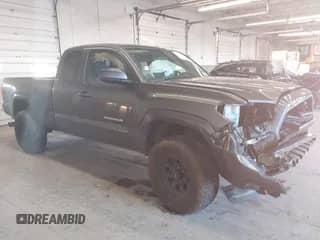 2016 Toyota Tacoma SR5 с VIN 5TFSZ5AN0GX042126, выставлен на аукционе IAAI как лот 43468846 с пробегом 102 638 миль миль и . История ставок и продаж доступна на DreamBid. Изображение 1.