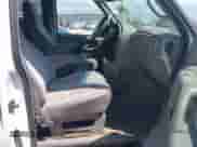 2002 Chevrolet Astro z VIN 1GNDM19X42B133970, wystawiony jako IAAI lot #42585489 z przebiegiem 158 507 mil mil oraz . Historia ofert i sprzedaży dostępna na DreamBid. Obrazek 5.