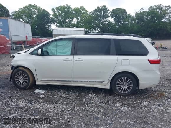 2019 Toyota Sienna XLE Auto Access Seat with VIN 5TDYZ3DC3KS970276, listed as a IAAI auction lot 42508519 with Not provided miles and . Bid and sale history available at DreamBid. Image 14.