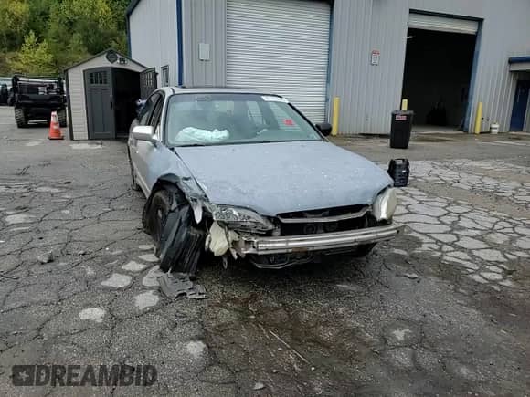 1998 Honda Accord EX with VIN 1HGCG1657WA027542, listed as a Copart auction lot 71193074 with 223,064 mi miles and Salvage title. Bid and sale history available at DreamBid. Image 10.